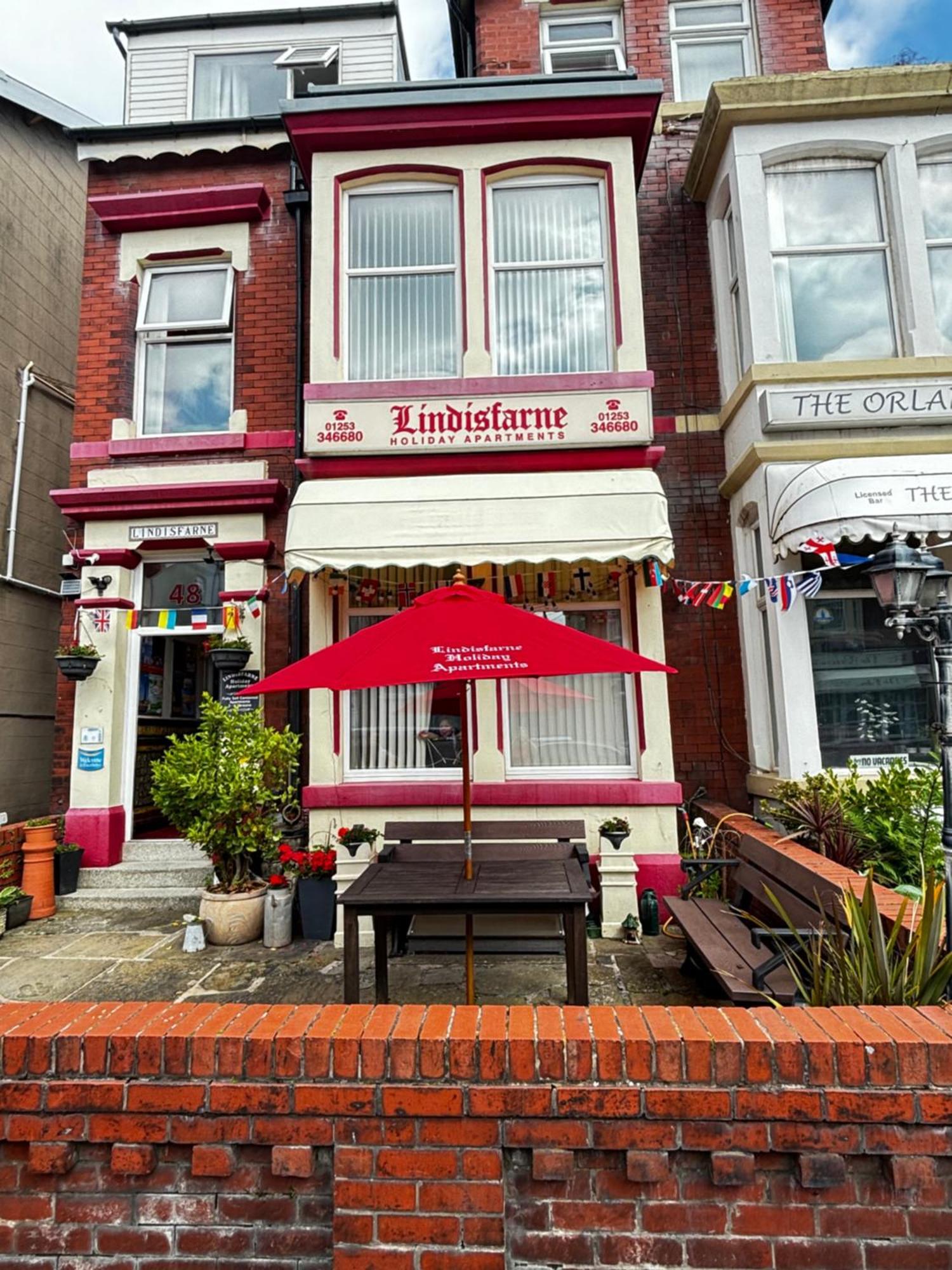Lindisfarne Holiday Apartments - Families & Couples Only Blackpool Exteriör bild